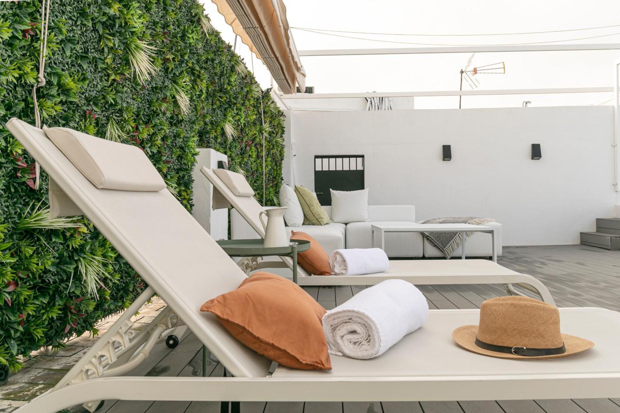 Isg Modern Atticpool At The Cathedralfree Parking Appartement Séville