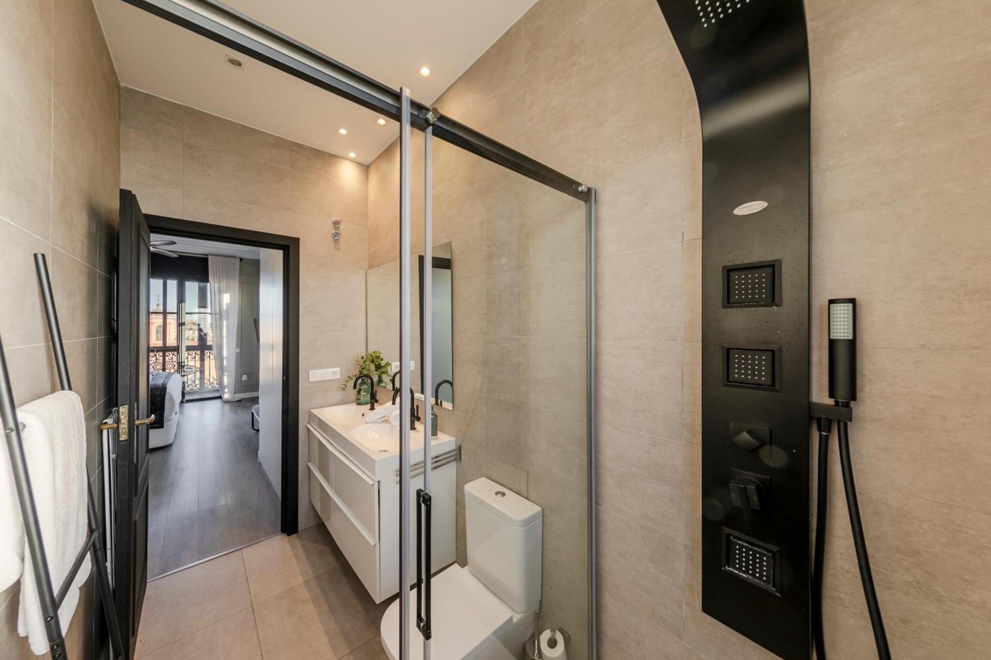 Apartment Isg Modern Atticpool At The Cathedralfree Parking Sevilla