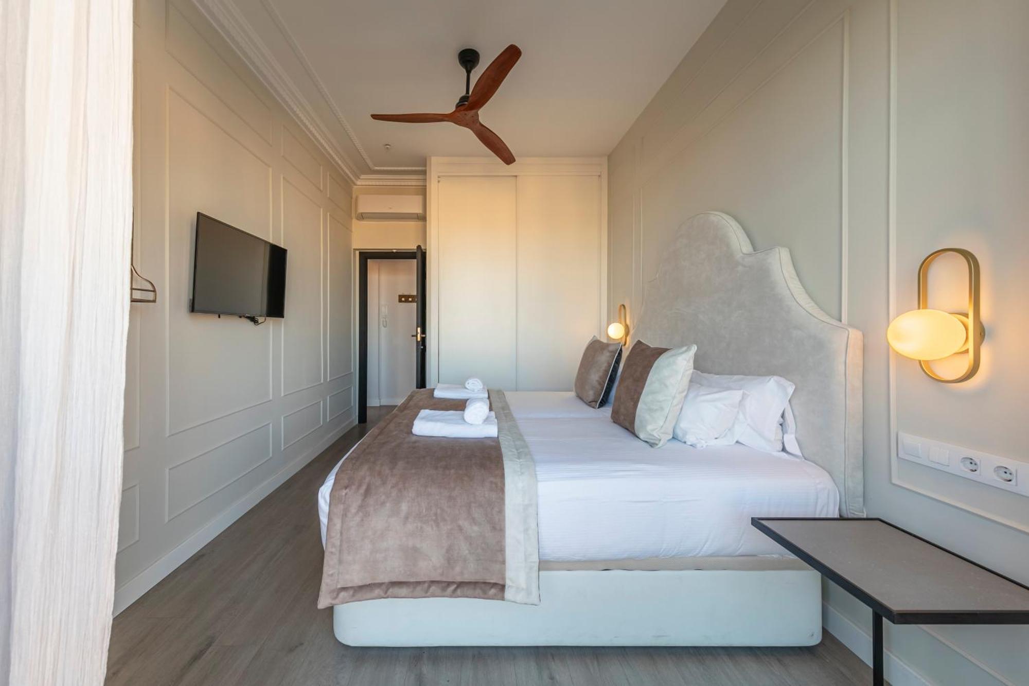 Appartement Isg Modern Atticpool At The Cathedralfree Parking Séville