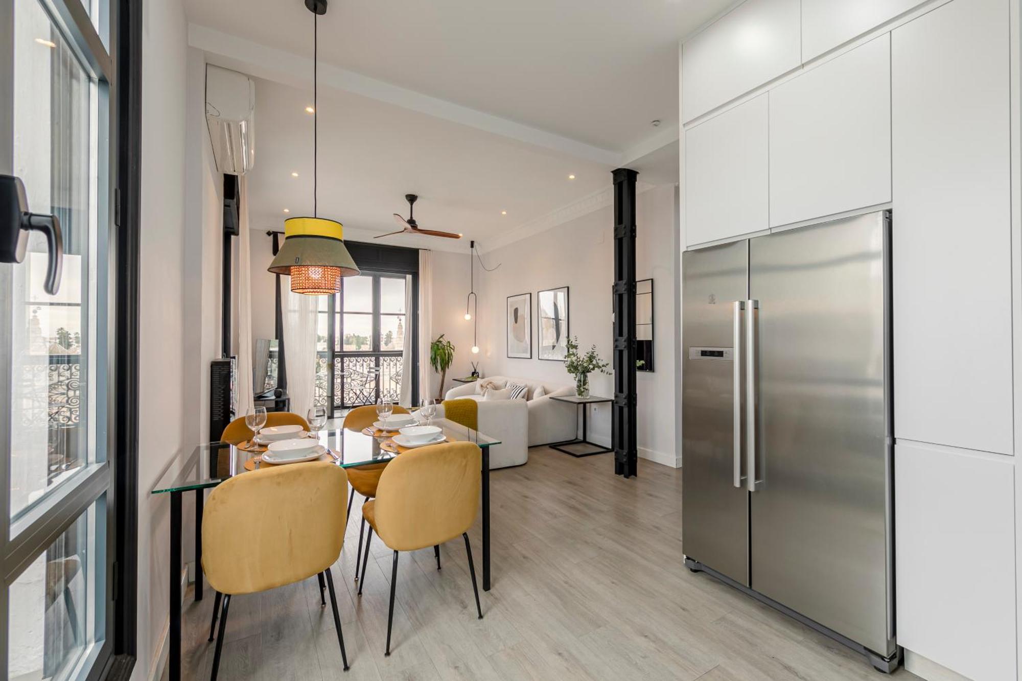 Isg Modern Atticpool At The Cathedralfree Parking Appartement *